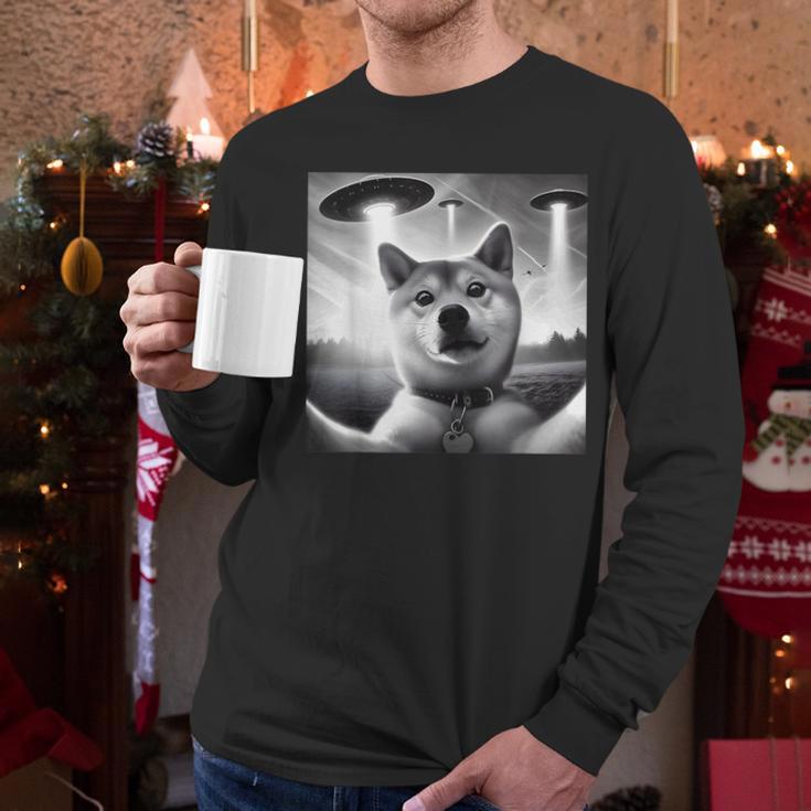 Shiba Inu Dog Dad Mom Graphic Selfie UFOs Weird Aliens Men Long Sleeve T-Shirt Shiba Inu Dog Dad Mom Graphic Selfie UFOs Weird Aliens Men Long Sleeve T-Shirt