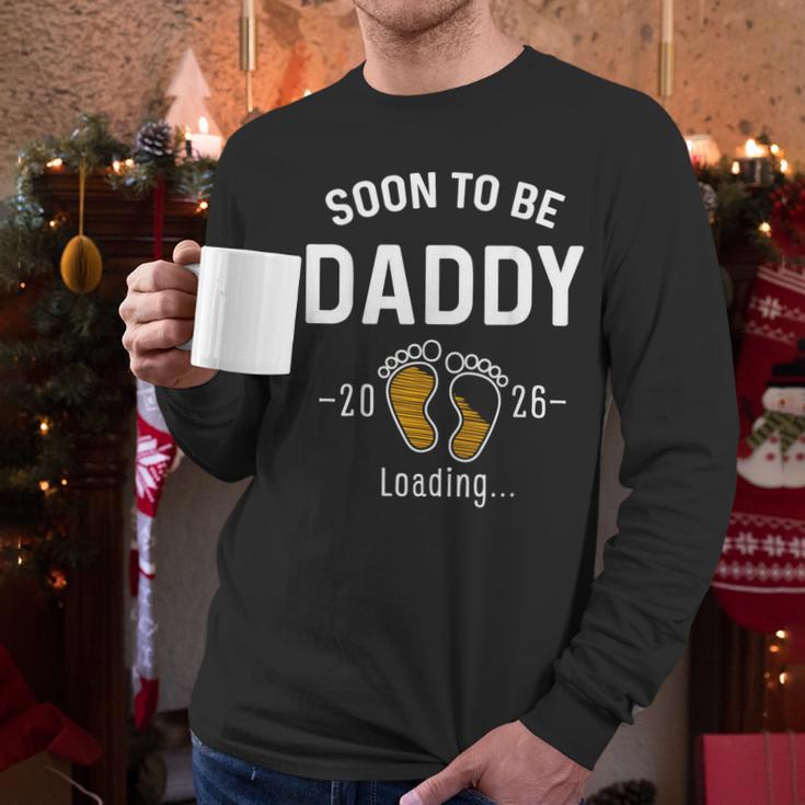 Soon To Be Daddy Est 2026 Loading First Time Dad Men Long Sleeve T-Shirt