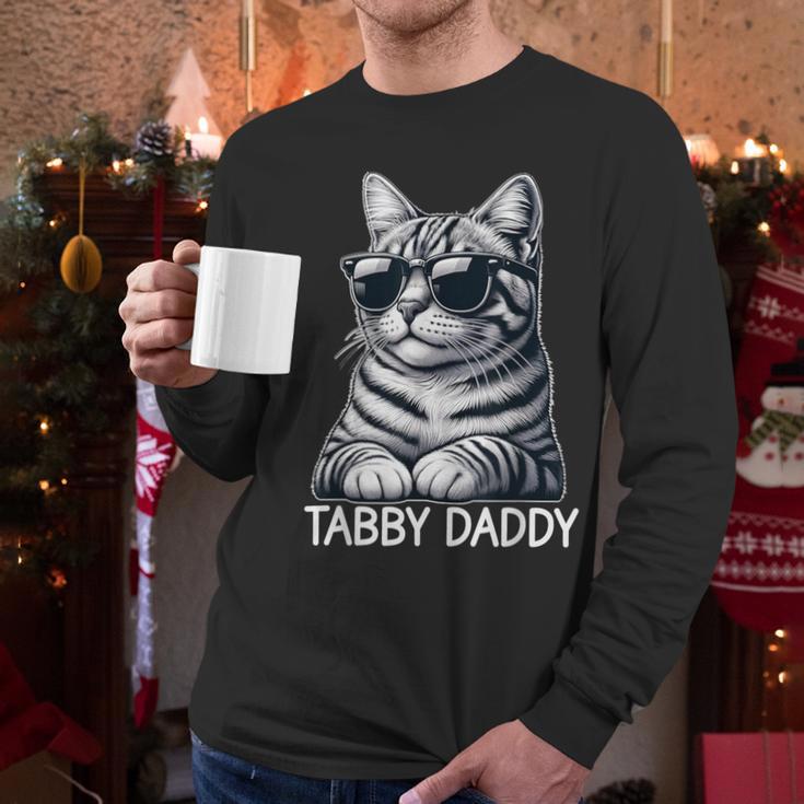 Tabby Daddy Cat Dad Graphic Grey Tabby Cat Lover Men Long Sleeve T-Shirt