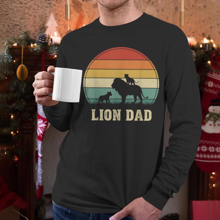 Vintage Lion Dad Father Grandpa Father's Day Men Long Sleeve T-Shirt