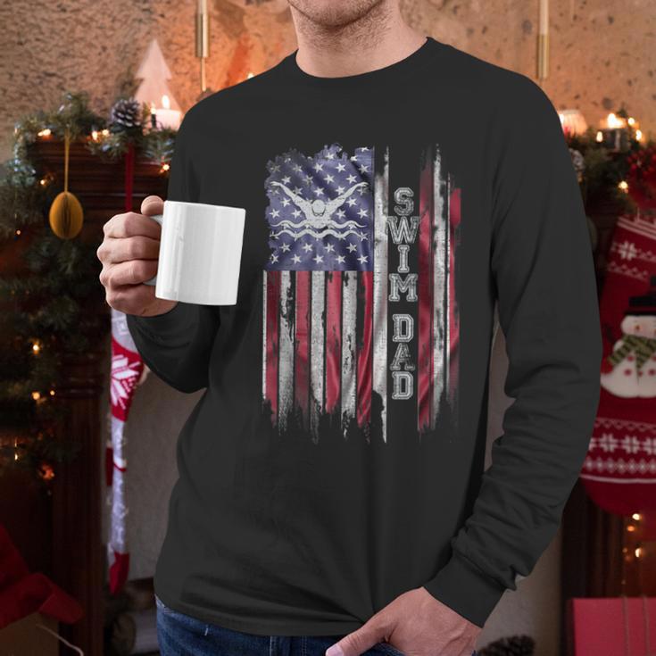 Vintage USA Flag Proud Swimming Dad Swim Swimmer Silhouette Men Long Sleeve T-Shirt