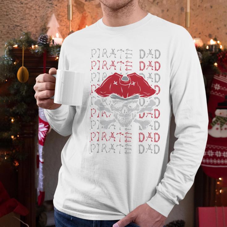 Pirate Dad Skull And Crossbones Tampa Gasparilla Captain Men Long Sleeve T-Shirt