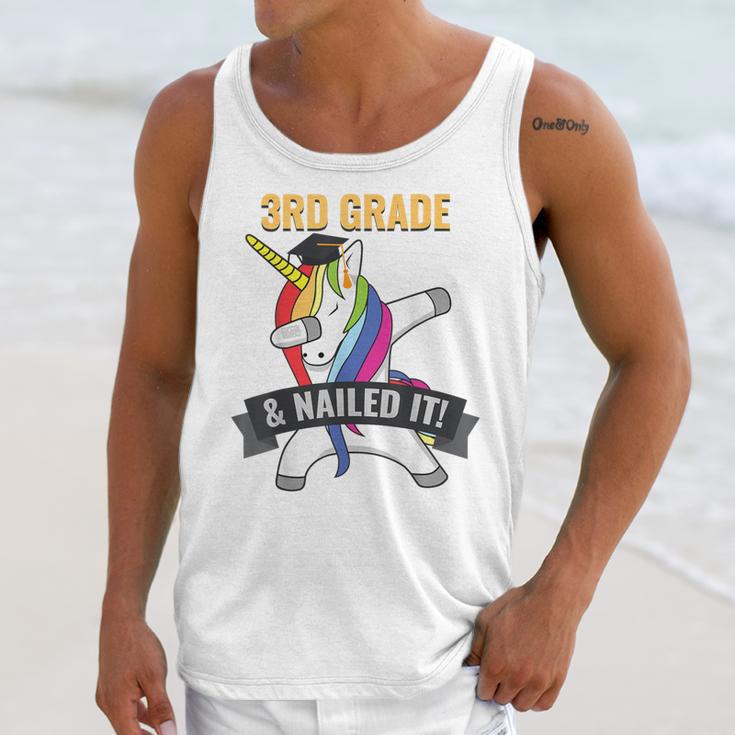 3RD GRADE NAILED IT UNICORN DABBING GRADUATION T-SHIRT Unisex Tank Top