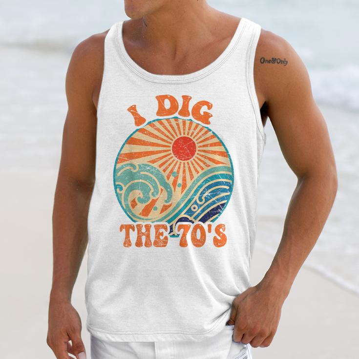 I Dig The 70s Aesthetic Nostalgia 1970's Retro 70s Party Unisex Tank Top