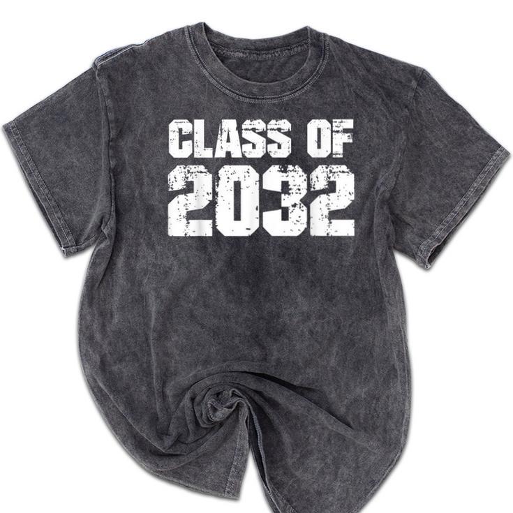 Class Of 2032 High School College Graduation Reunion T-Shirt Mineral Wash Tshirts