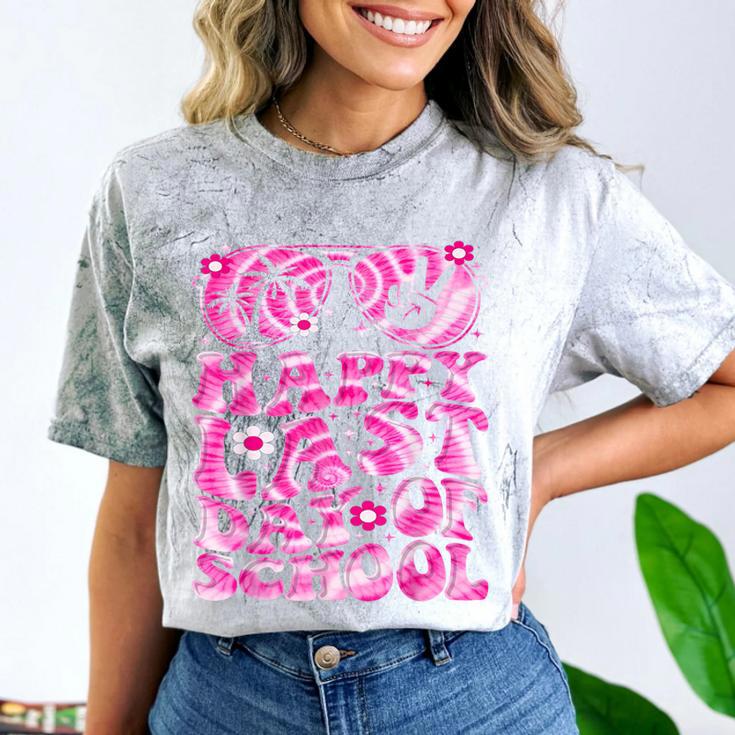 Last Day Of School Teacher Students School Graduation Groovy Comfort Color Blast T-Shirt
