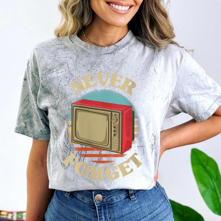Retro TV Never Forget Nostalgia Vintage Comfort Color Blast T-Shirt