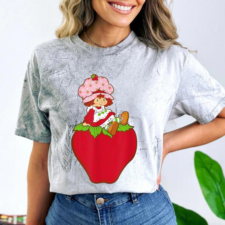 Strawberry Shortcake Sitting On Strawberry Retro Nostalgia Comfort Color Blast T-Shirt