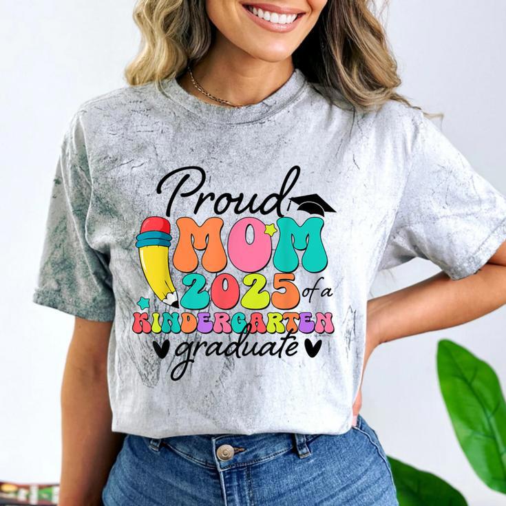 Proud Mom Class Of 2025 Kindergarten Graduate Graduation Comfort Color Blast T-Shirt