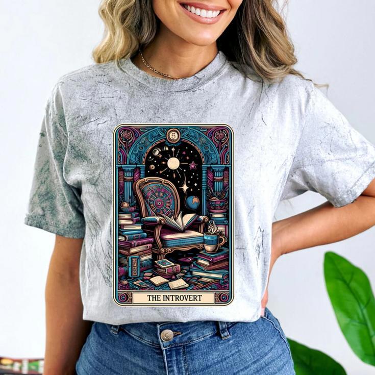 Mystical Library Book Reader The Introvert Tarot Card Comfort Color Blast T-Shirt