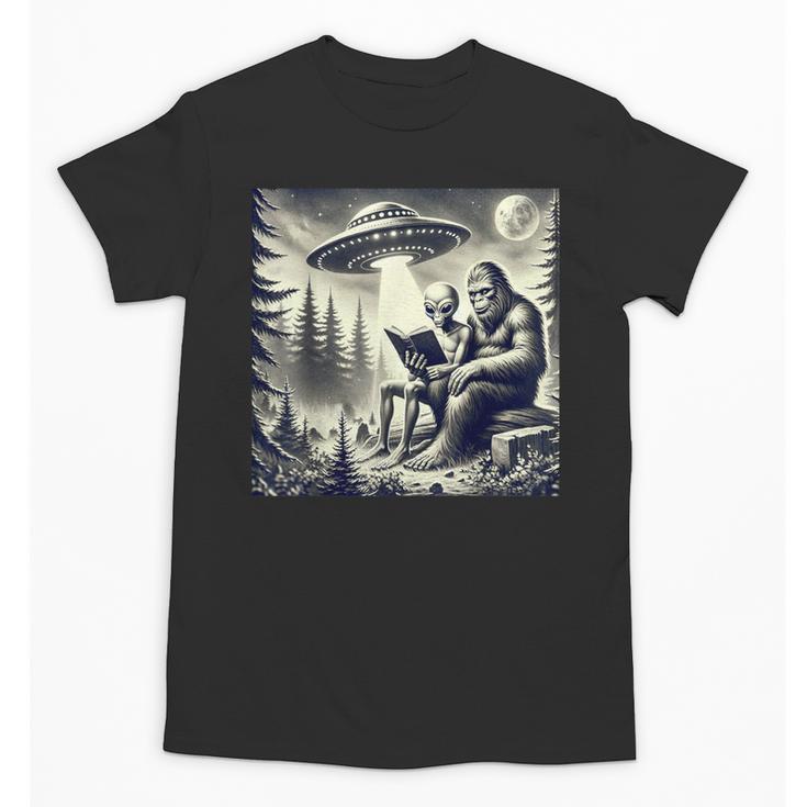 Bigfoot With Alien Reading A Book Bigfoot And UFO Unisex T-Shirt