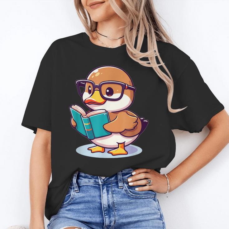 Adorable Book Lover Mallard Duck With Reading Glasses Cute Unisex T-Shirt