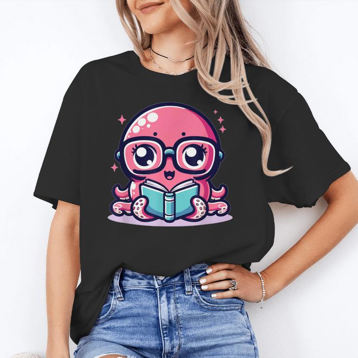 Adorable Book Lover Octopus With Reading Glasses Cute Unisex T-Shirt