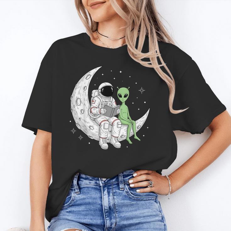 Astronaut Reading Book To Alien Moon Space Book Lover Men Unisex T-Shirt Astronaut Reading Book To Alien Moon Space Book Lover Men Unisex T-Shirt