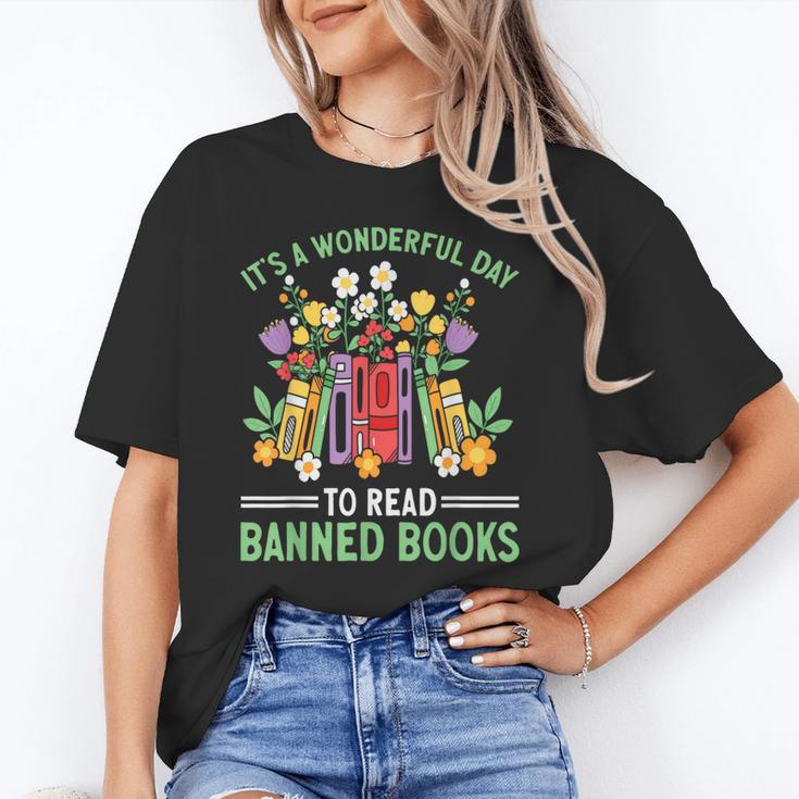 Banned Books Week Librarian Reading Unisex T-Shirt
