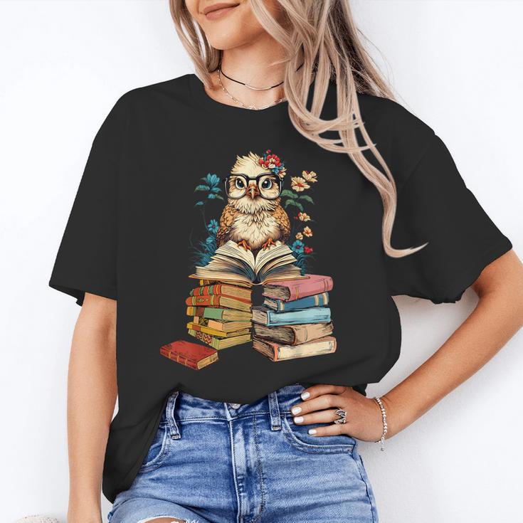 Cute Reading Chicken With Glasses Books Bookworm Reader Book Unisex T-Shirt