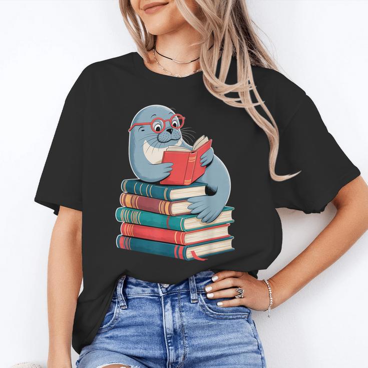 Cute Reading Seal On Books Book Lover Unisex T-Shirt