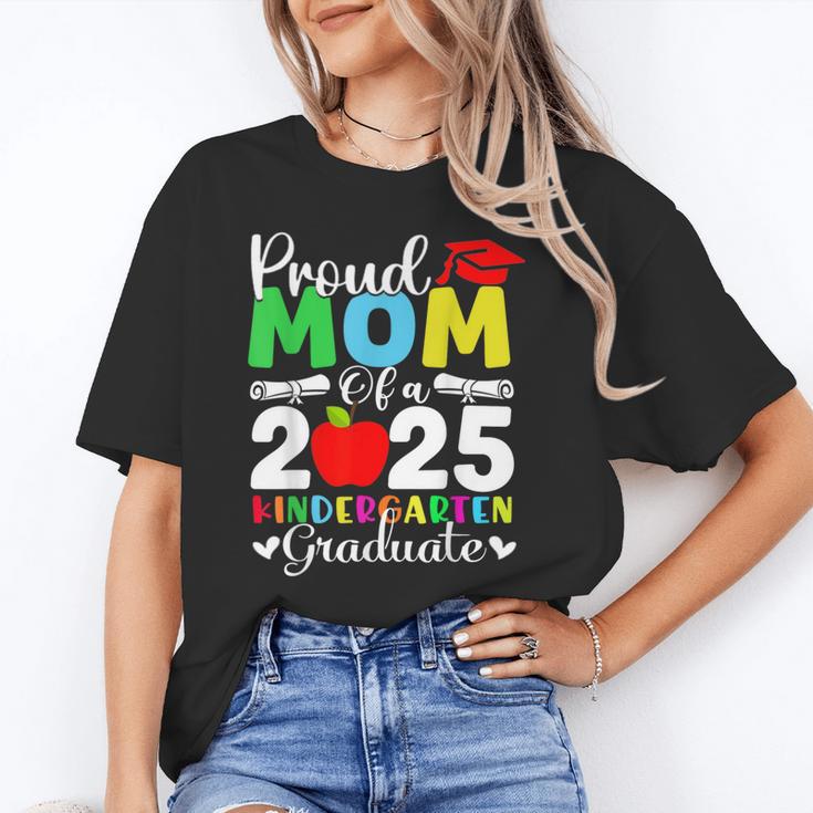 Graduation Proud Mom Of 2025 Kindergarten Graduate Unisex T-Shirt