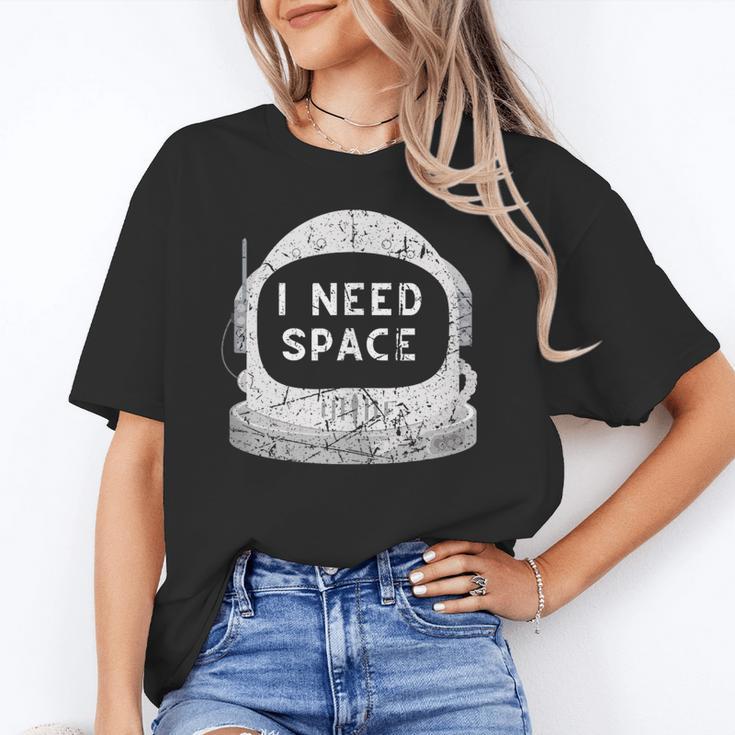 Introvert Space Helmet I Need Space Men Women Unisex T-Shirt