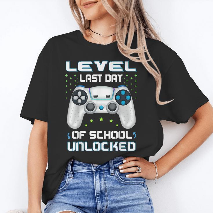 Last Days Of School Graduation Kindergarten Gamer Boys Kids Unisex T-Shirt