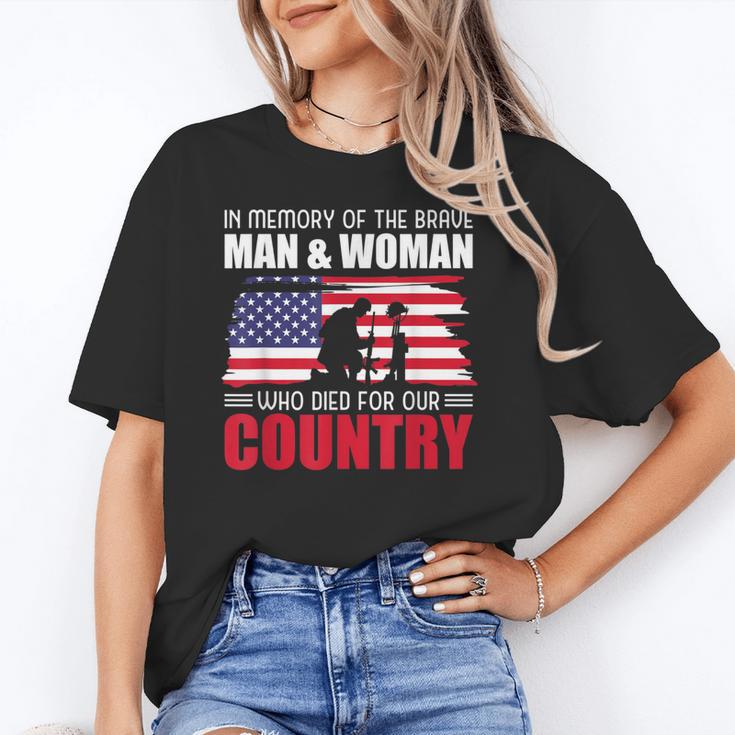 In Memory Of The Brave Man & Woman Memorial Day Unisex T-Shirt