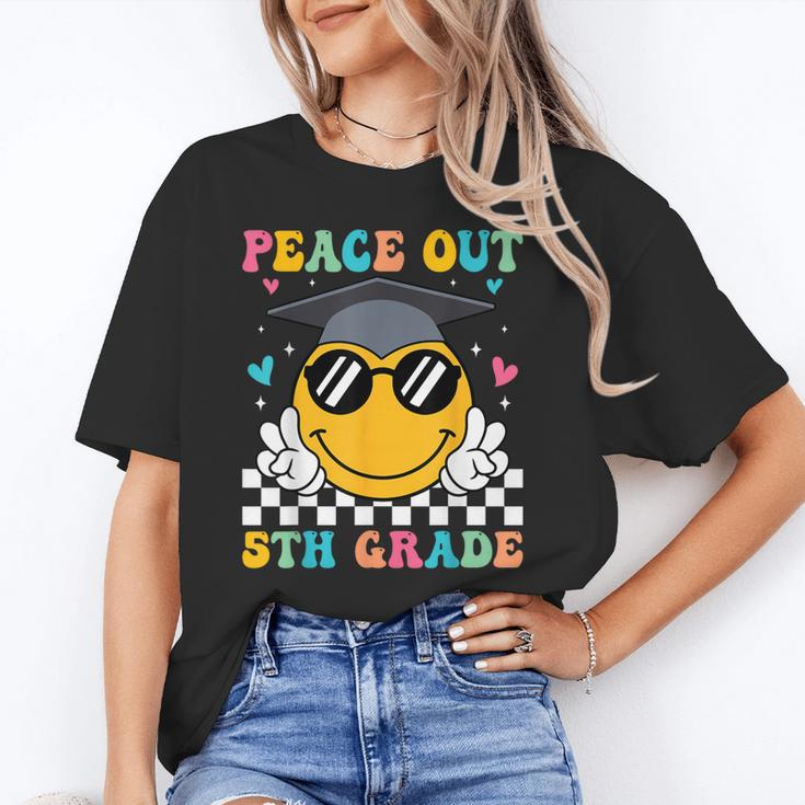 Peace Out 5th Grade Graduation Last Day Of School Unisex T-Shirt