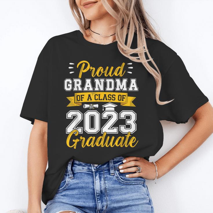 Proud Grandma Of a Class Of 2023 Graduate Senior Graduation Unisex T-Shirt