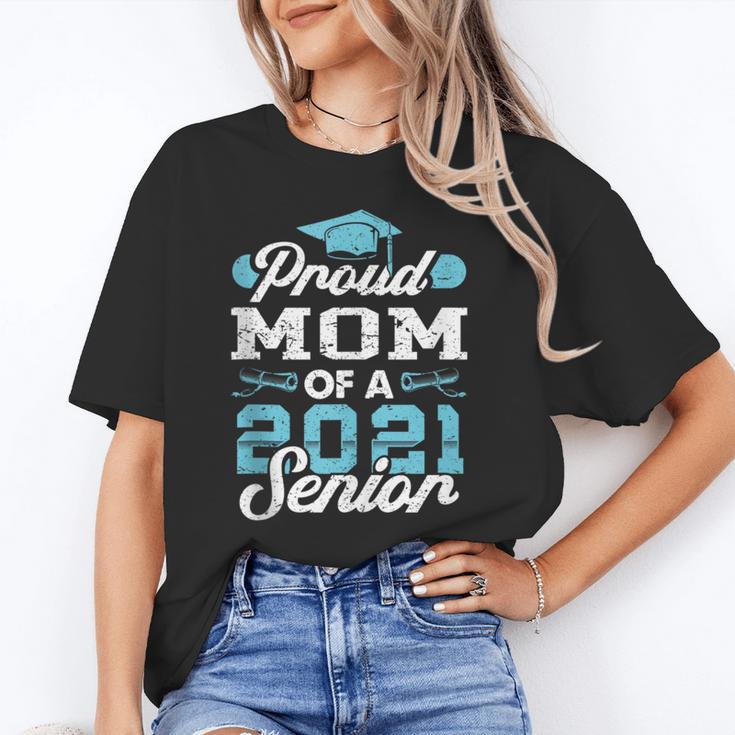 Proud Mom Of a Class Of 2021 Senior Graduate Graduation Unisex T-Shirt