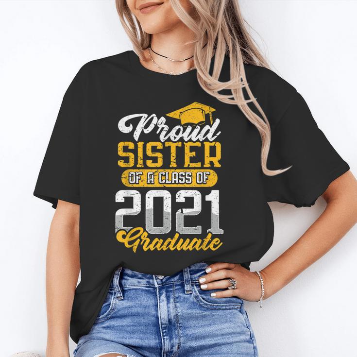 Proud Sister Of a Class Of 2021 Graduate Senior Graduation Unisex T-Shirt