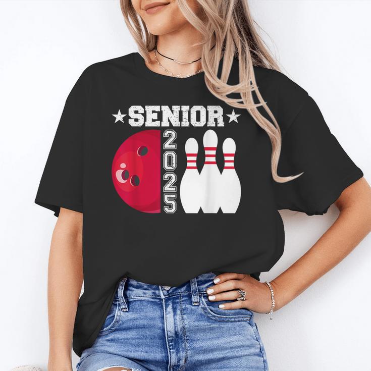 Senior 2025 Bowling Player Class Of 2025 Graduation Seniors Unisex T-Shirt
