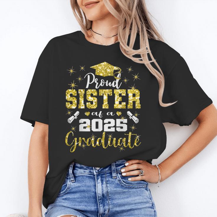Super Proud Sister Of 2025 Graduate Senior Graduation Family Unisex T-Shirt