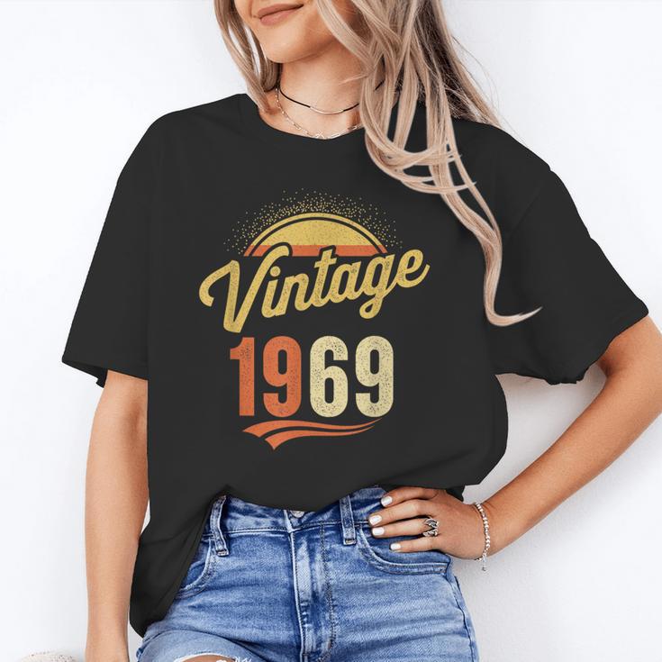 Vintage 1969 Retro Era Badge For Nostalgia Fans Unisex T-Shirt