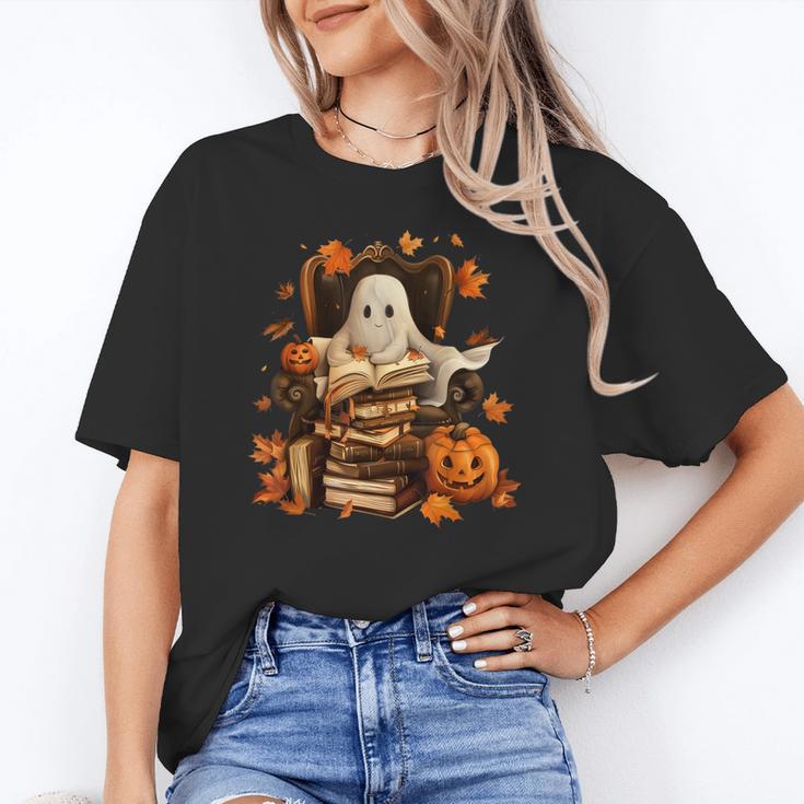 Vintage Ghost Book Reading Pumpkin Gothic Halloween Teachers Unisex T-Shirt