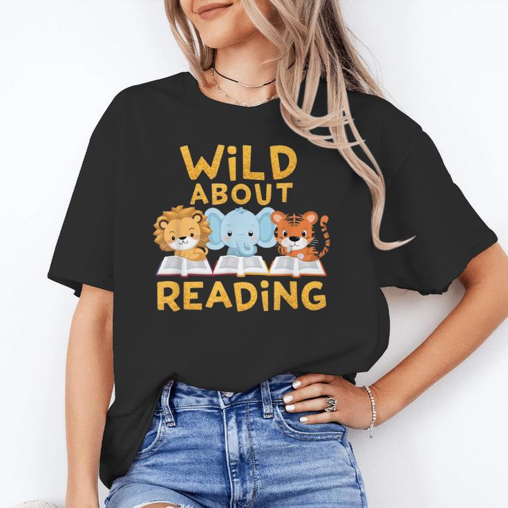 Wild About Reading Cute Animal Book Lover Kids Unisex T-Shirt