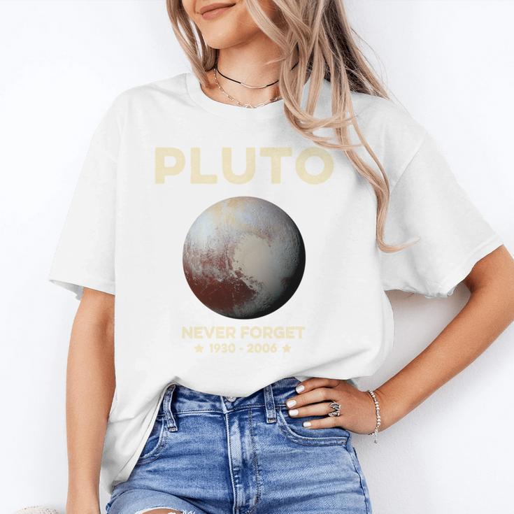 Pluto Never Forget 1930-2006 Planet Space Science Nostalgia Unisex T-Shirt