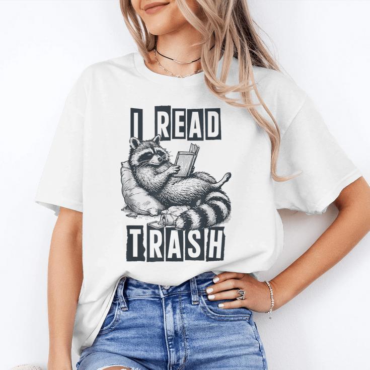Racoon Reading Spicy Smutty Book Booktok I Read Trashy Books Unisex T-Shirt