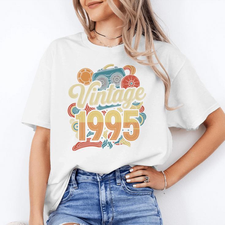 Vintage 1995 Retro Classic 90s Nostalgia Throwback Vibe Unisex T-Shirt Vintage 1995 Retro Classic 90s Nostalgia Throwback Vibe Unisex T-Shirt