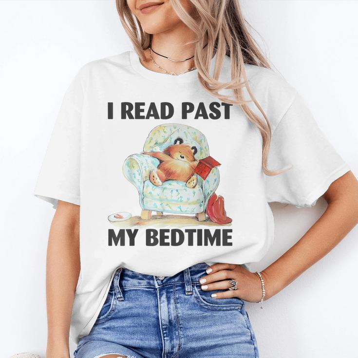 Vintage I Read Past My Bedtime Cute Sleeping Bear Book Lover Unisex T-Shirt