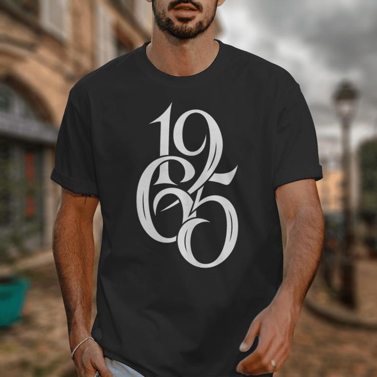 1965 Vintage Retro Birthday Year Nostalgia Unisex T-Shirt