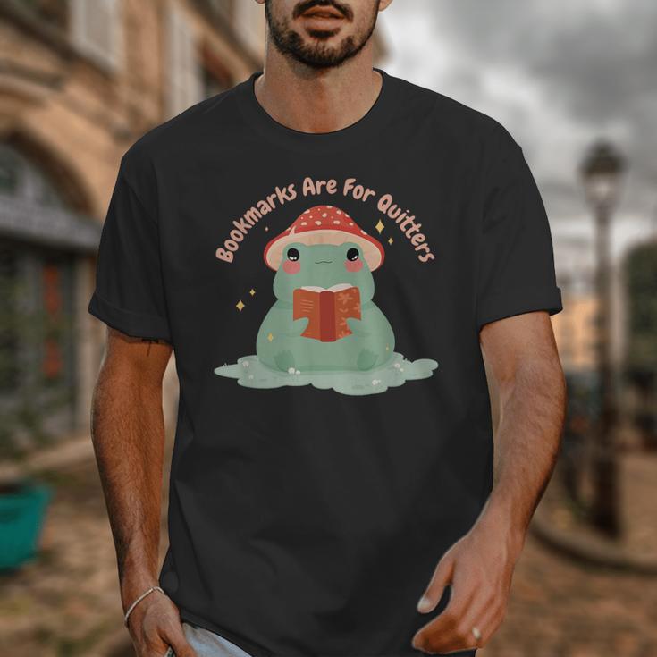 Bookmarks Are For Quitters Frog Reading Book Graphic Unisex T-Shirt Bookmarks Are For Quitters Frog Reading Book Graphic Unisex T-Shirt