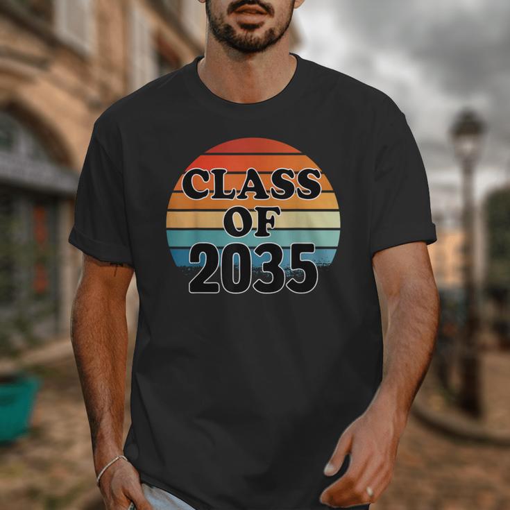 Class Of 2035 Senior Graduate Retro Graduation Unisex T-Shirt