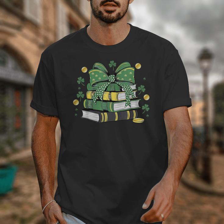 Coquette Bow Books St Patrick's Shamrock Bookworm Librarian Unisex T-Shirt