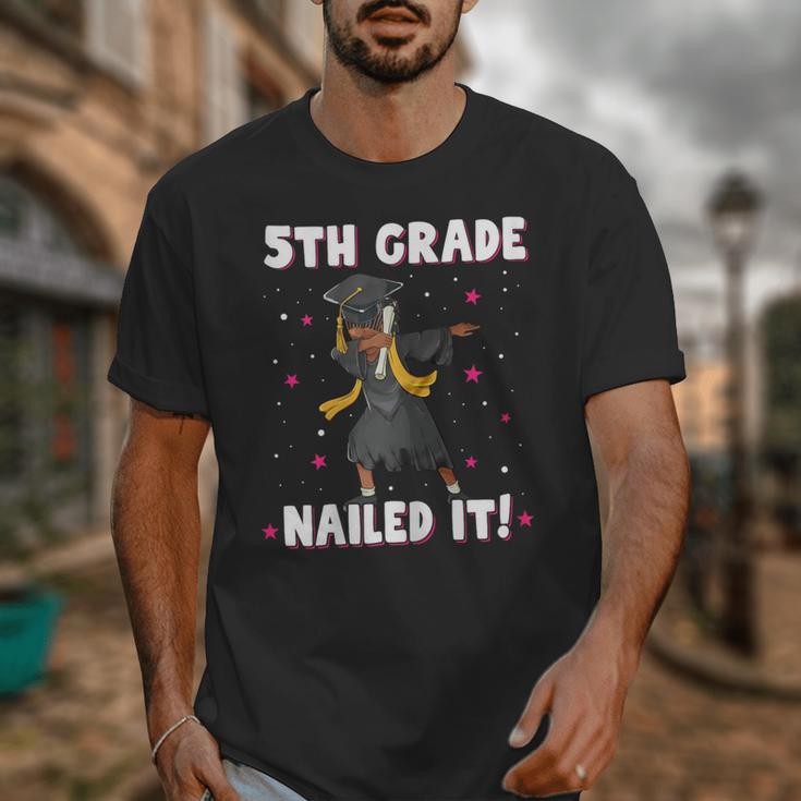 Dabbing Graduation Class Of 2025 Girls 5th Grade Nailed It Unisex T-Shirt