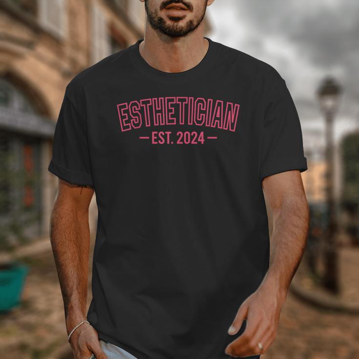 Esthetician Est 2024 For Esthetician Student Graduation Unisex T-Shirt