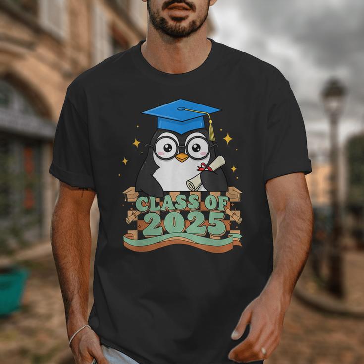 Graduate Penguin Class Of 2025 Kids Graduation Unisex T-Shirt
