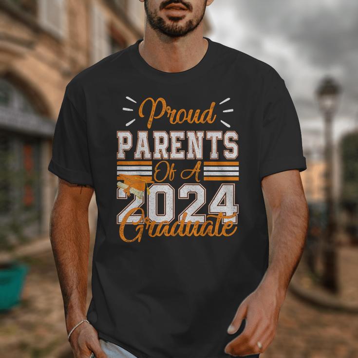 Graduation Proud Parents Of a 2024 Graduate For Mom And Dad Unisex T-Shirt