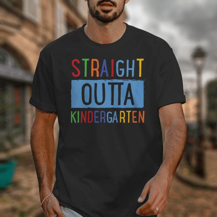 Kids STRAIGHT OUTTA KINDERGARTEN T-SHIRT FUNNY GRADUATION GIFT Unisex T-Shirt