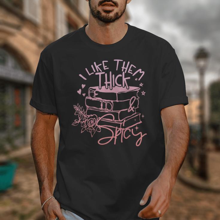 I Like Them Thick And Spicy Booktok Reader Unisex T-Shirt
