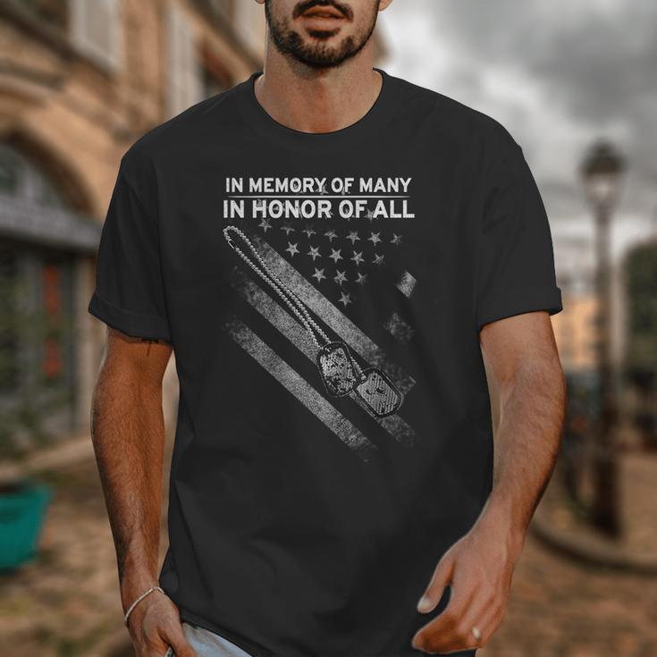 In Memory Of Many In Honor Of All On Back Unisex T-Shirt