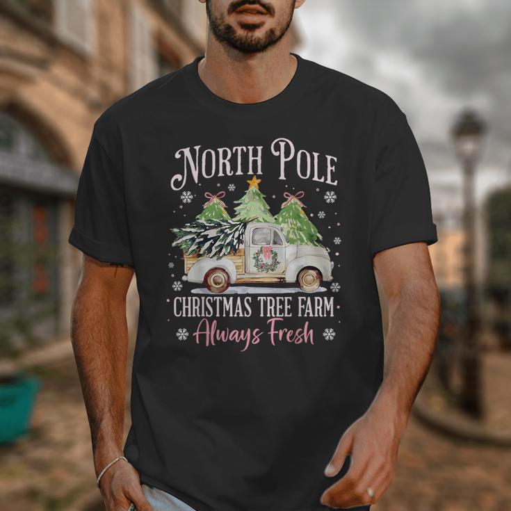 North Pole Tree Farm Merry Christmas Holiday Scene Nostalgia Unisex T-Shirt